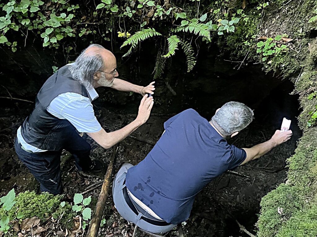 Die Silberlöcher von Röschenz